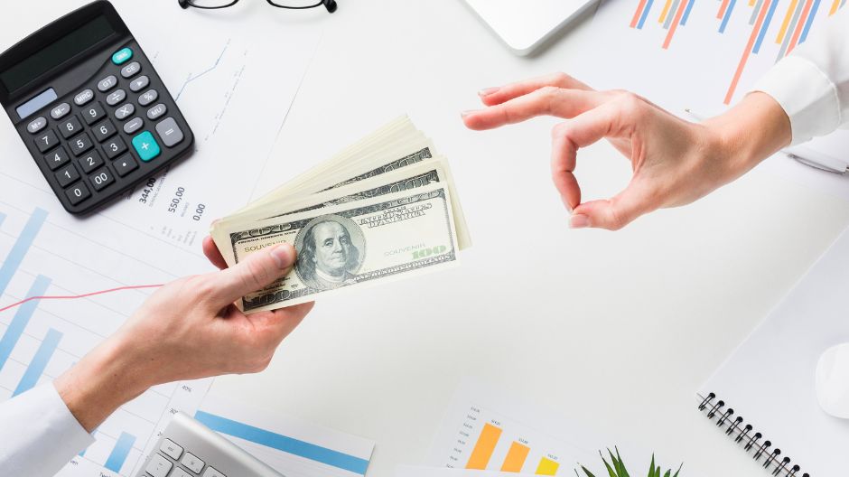  Khắc phục những phát sinh hàng ngày để giảm chi phí tiện ích và có một khoản tiền nhỏ cất đi 