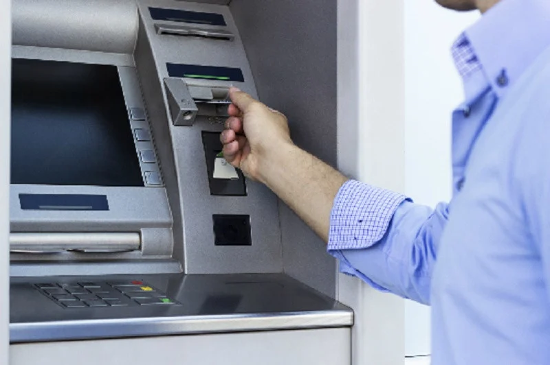  Rút tiền atm bị trừ tiền nhưng không nhận được tiền có lấy lại được không? 