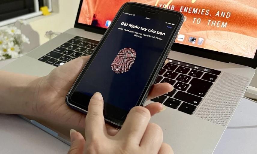  Xác nhận chuyển khoản online thành công bằng cách xác nhận dấu vân tay 