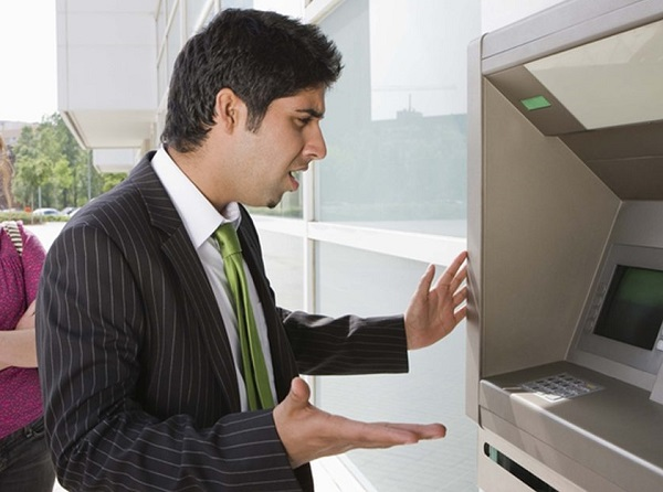  Cách xử lý khi ATM không nhả tiền 