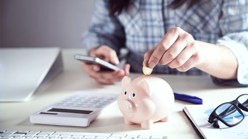 Kiểm soát nợ và xây dựng quỹ dự phòng trong trường hợp khẩn cấp